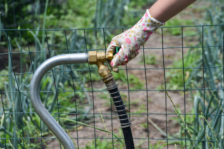 Hide-Drant Removable and Sanitary Hydrant | Curved Hidedrant