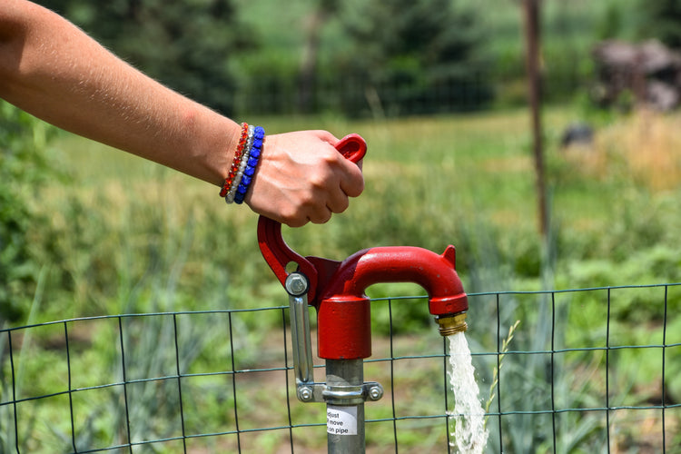 B-7000 No-Lead Frost-Proof Yard Hydrant – 1" Inlet, Heavy-Duty Outdoor Water Service | B-7000